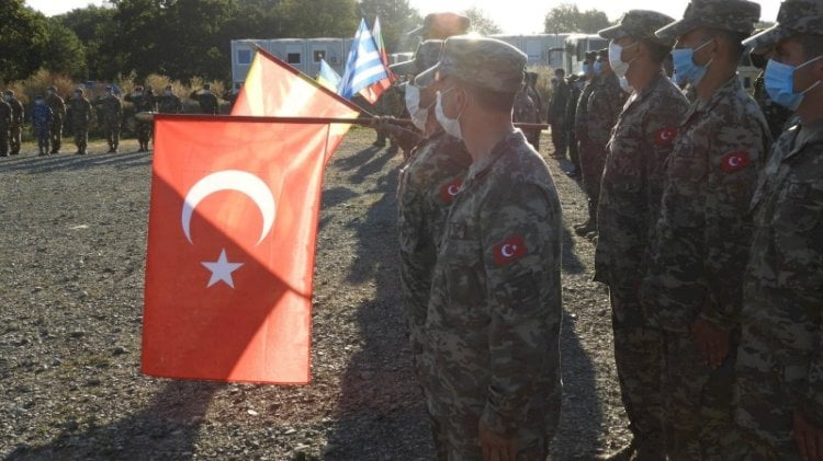 Türk ve Yunan askerleri bu kez yan yana